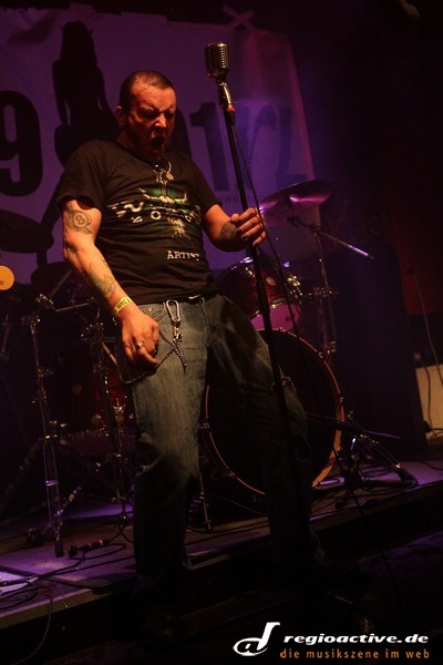 Doggirl (live in Heidelberg, 2010)